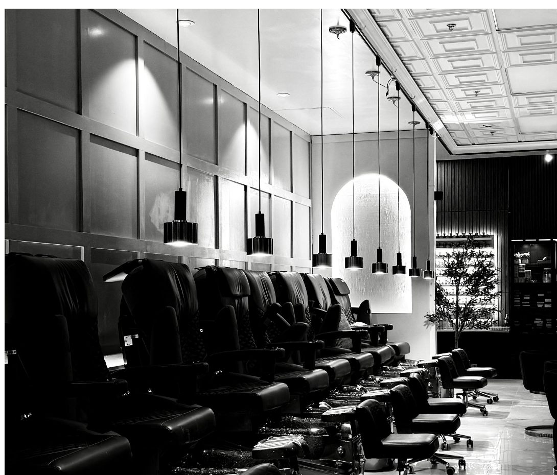 Belle Nails Spa interior